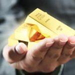 Как купить золото и выгодно его продать?