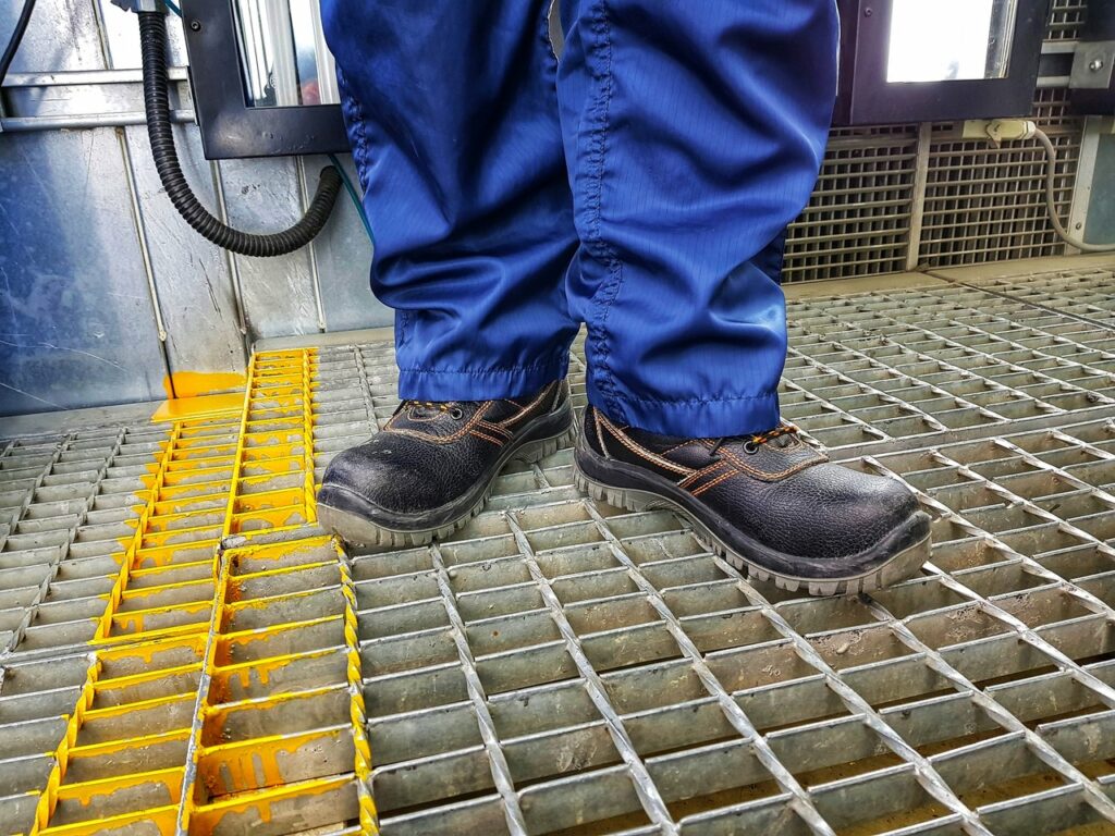 Мужская рабочая обувь