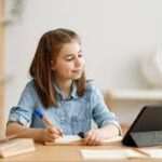Почему многие школьники и их родители выбирают онлайн-образование